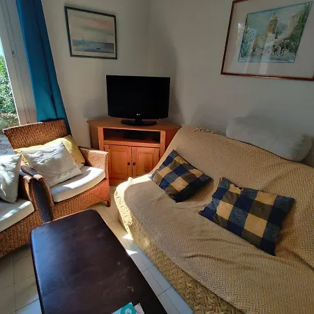 Avec Jardinet, Terrasse, Piscine Et Parking Aux Issambres - Fr-1-768-9 Holiday home